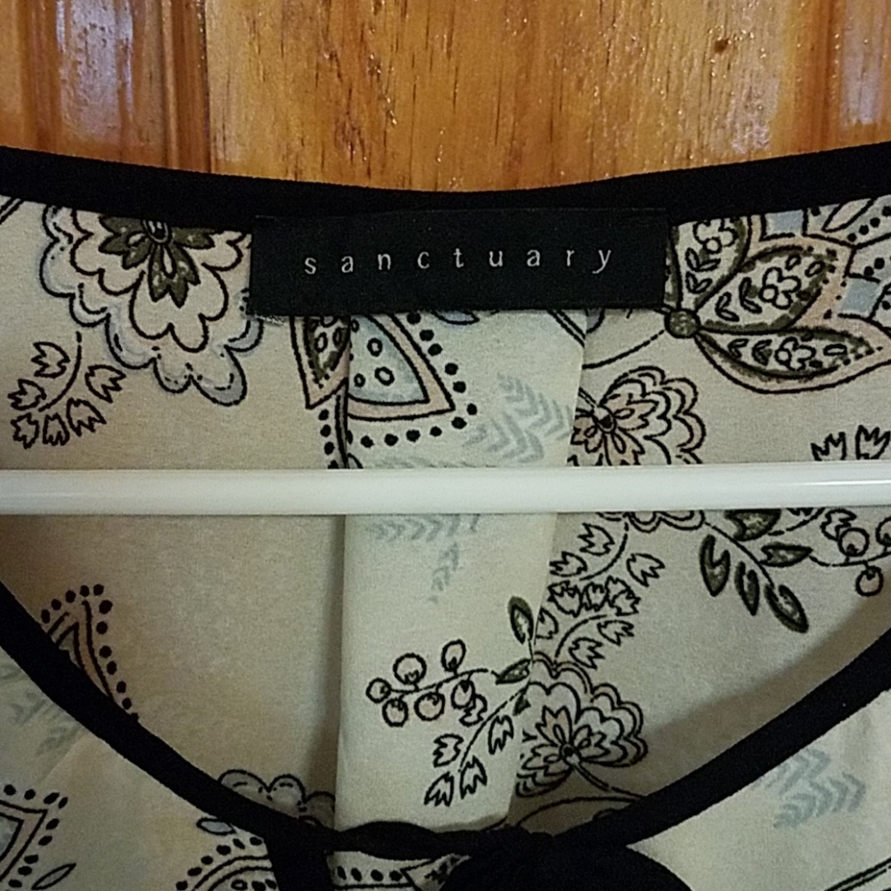 Top - Picture 2 of 2